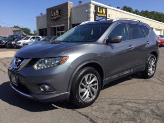 Used 2015 Nissan Rogue SL image 1