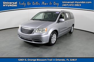 Used 2013 Chrysler Town & Country Touring image 1