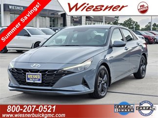 Used 2022 Hyundai Elantra SEL image 1