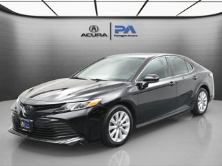 Used 2019 Toyota Camry LE image 1