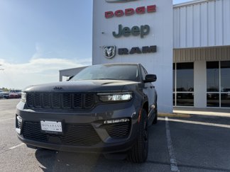 New 2024 Jeep Grand Cherokee Limited w/ Black Appearance Package image 1