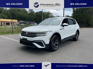 Used 2024 Volkswagen Tiguan SE image 1