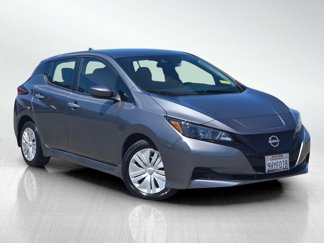 Used 2024 Nissan Leaf S image 1