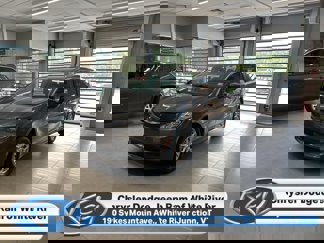 Used 2023 Chrysler Voyager LX image 1