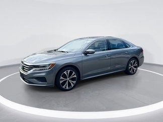 Used 2020 Volkswagen Passat 2.0T SEL image 1