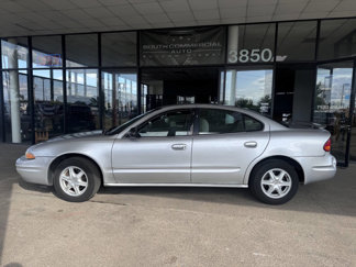 Used 2002 Oldsmobile Alero GL image 1