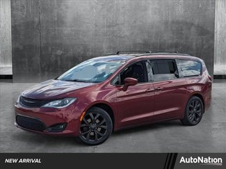 Used 2018 Chrysler Pacifica Touring Plus w/ S Appearance Package image 1