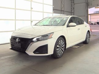 Used 2023 Nissan Altima 2.5 SV w/ SV Premium Package image 1