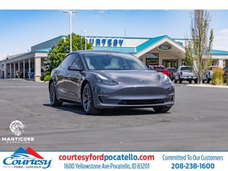 Used 2022 Tesla Model 3 Long Range image 1