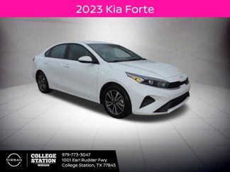 Used 2023 Kia Forte LXS image 1