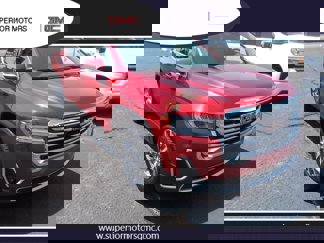 Used 2023 GMC Acadia SLT image 1
