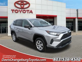 Used 2022 Toyota RAV4 LE image 1