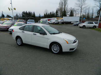 Used 2011 Ford Focus SE image 1