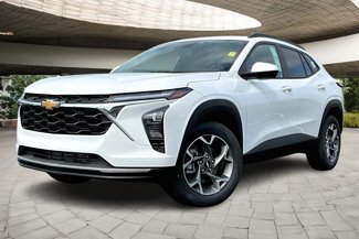 New 2025 Chevrolet Trax LT w/ Driver Confidence Package image 1