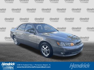 Used 2001 Lexus ES 330 image 1