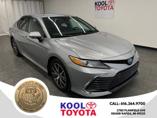 Certified 2022 Toyota Camry XLE image 1
