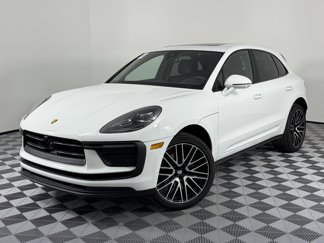Used 2024 Porsche Macan image 1
