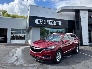Used 2018 Buick Enclave Essence image 1