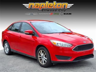 Used 2015 Ford Focus SE image 1