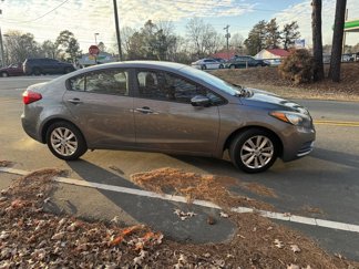 Used 2016 Kia Forte LX w/ LX Popular Plus Package image 1
