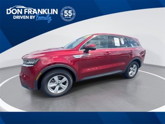 Used 2023 Kia Sorento LX image 1