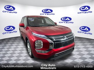 New 2025 Mitsubishi Outlander ES image 1