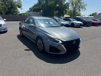 Used 2023 Nissan Altima 2.5 SV image 1