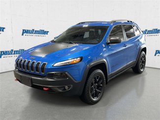 Used 2018 Jeep Cherokee Trailhawk w/ Cold Weather Group image 1
