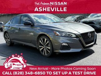 Used 2020 Nissan Altima 2.5 SR w/ Premium Package image 1