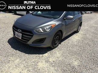 Used 2017 Hyundai Elantra GT image 1