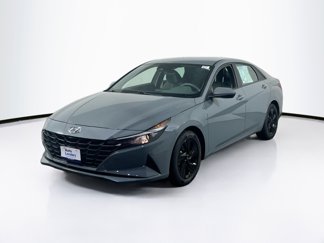Used 2023 Hyundai Elantra SEL image 1