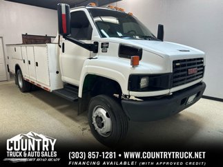 Used 2005 GMC TopKick C4500 4x4 Regular Cab image 1