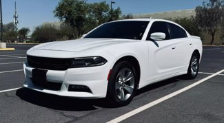 Used 2017 Dodge Charger SXT image 1
