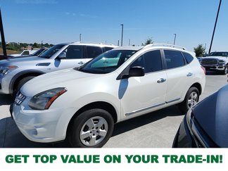 Used 2015 Nissan Rogue S image 1