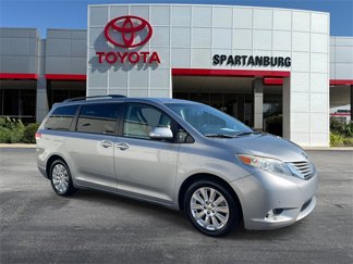 Used 2013 Toyota Sienna Limited image 1