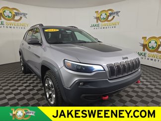 Used 2019 Jeep Cherokee Trailhawk image 1