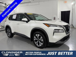 Used 2023 Nissan Rogue SV image 1