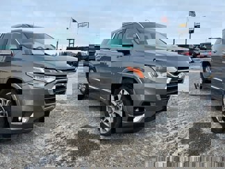 Used 2019 Chevrolet Traverse Premier image 1