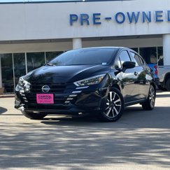 Used 2025 Nissan Versa SV w/ Trunk Package image 1