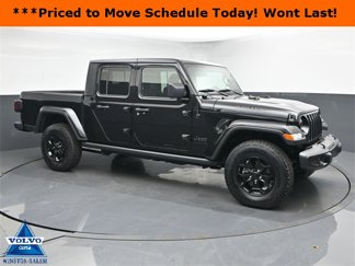 Used 2021 Jeep Gladiator Sport image 1