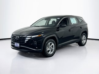 Used 2022 Hyundai Tucson SE image 1