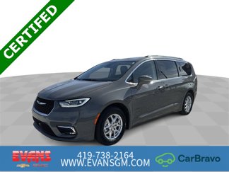 Used 2022 Chrysler Pacifica Touring-L image 1