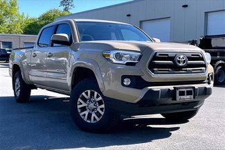 Used 2017 Toyota Tacoma SR5 image 1