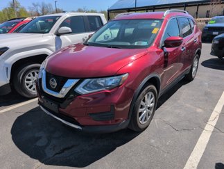 Used 2018 Nissan Rogue SV image 1