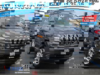 Used 2016 Jeep Cherokee Latitude w/ Safety/Convenience Group image 1