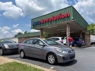 Used 2013 Hyundai Accent GLS image 1