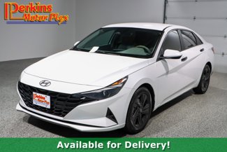 Used 2021 Hyundai Elantra SEL image 1
