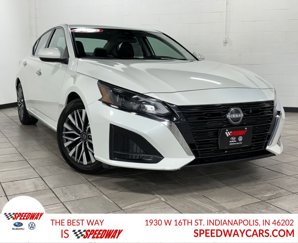 Used 2023 Nissan Altima 2.5 SV image 1