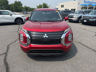 Used 2022 Mitsubishi Outlander ES image 1