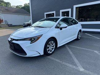 Used 2021 Toyota Corolla LE image 1